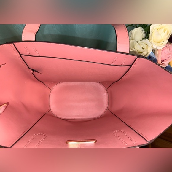 Michael Kors Large Pink Tote Bag - Picture 7 of 11